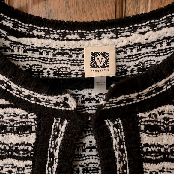 Ann Klein Black & White Striped Women Large Cardigan NWOT - Picture 3 of 5